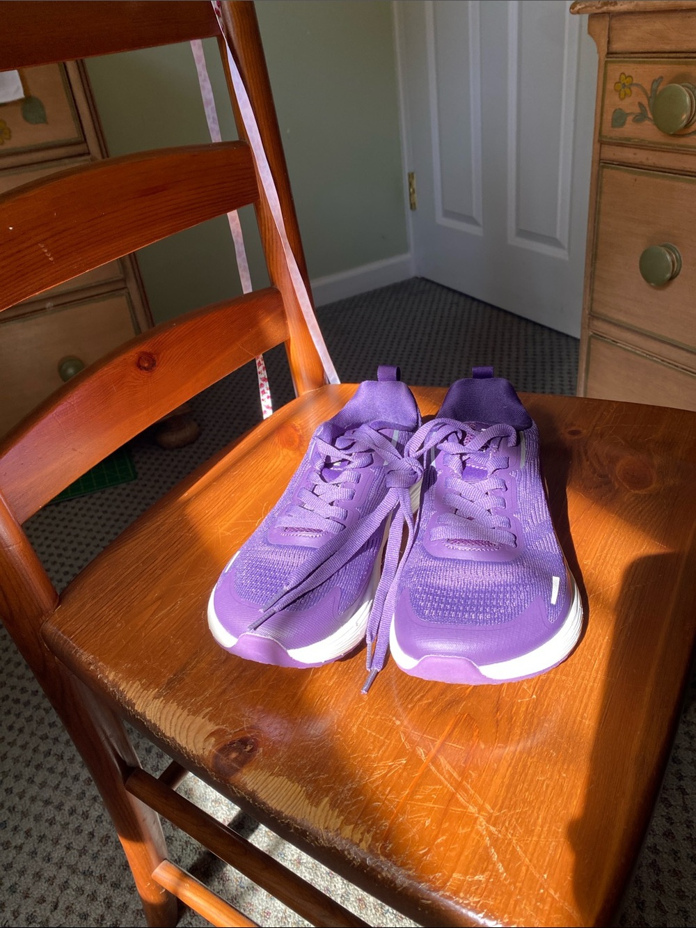 Whitin Barefoot Running Sneakers Size 6